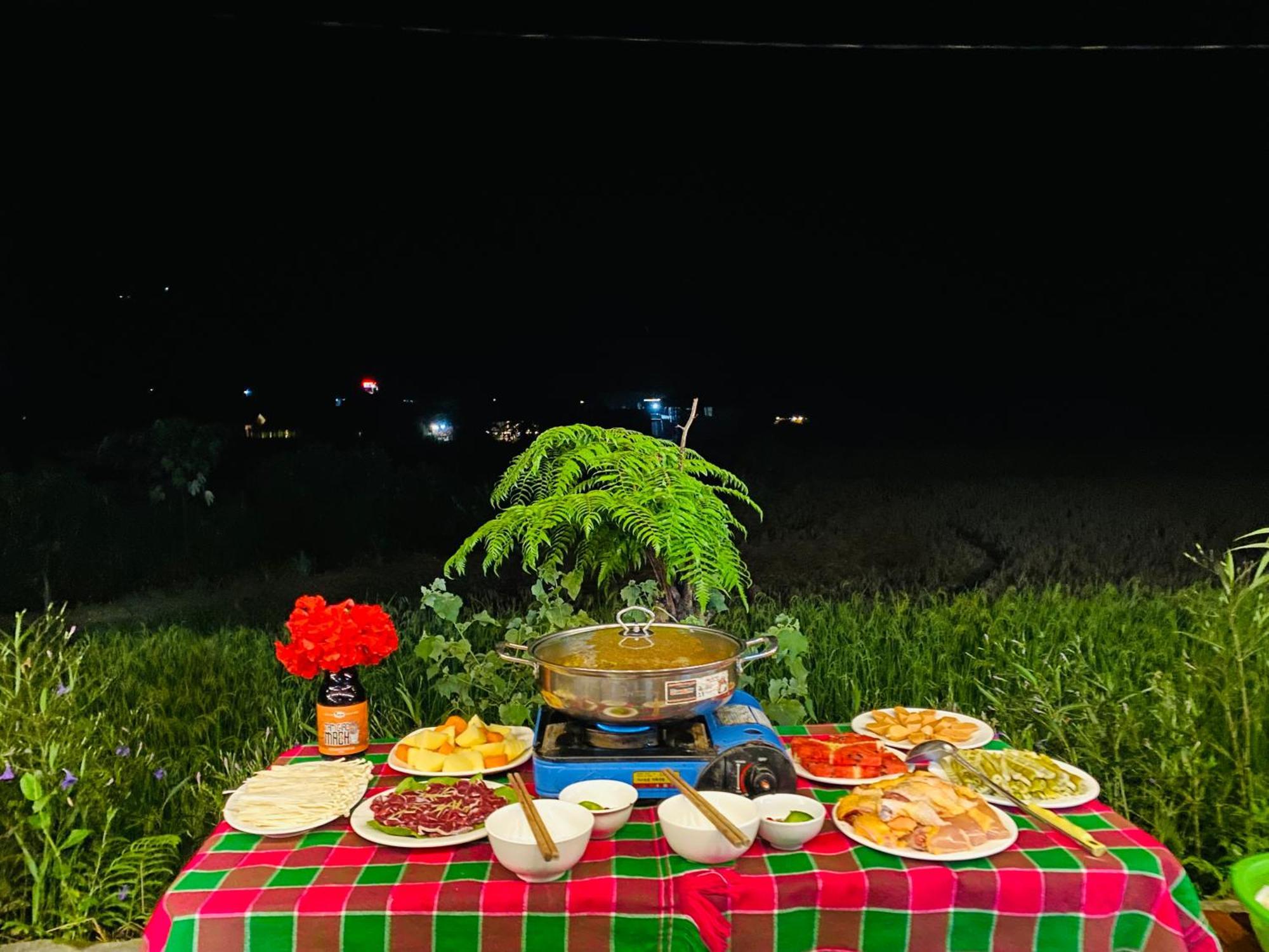Du Gia Field View Homestay Làng Cac Exterior foto