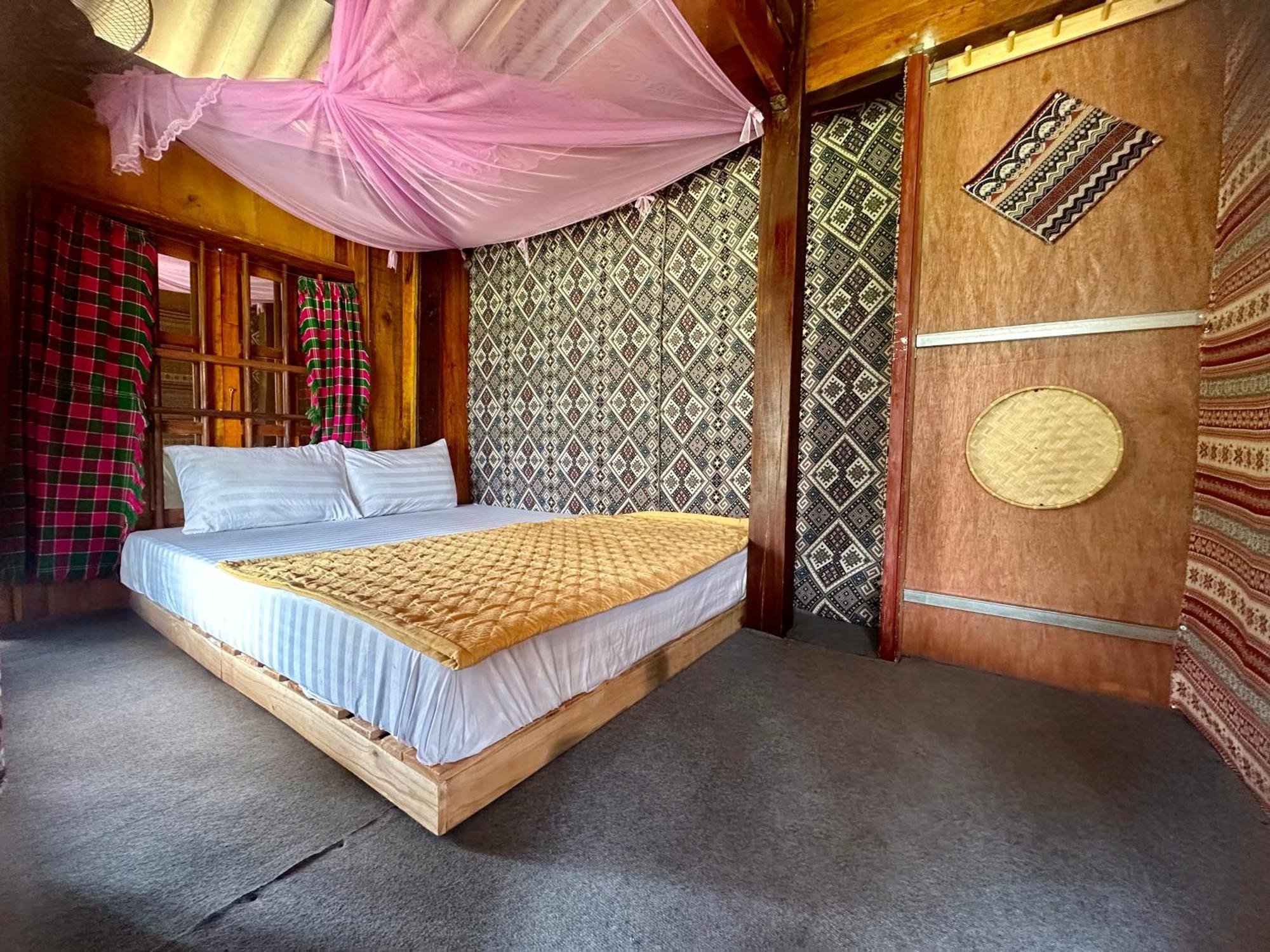 Du Gia Field View Homestay Làng Cac Exterior foto