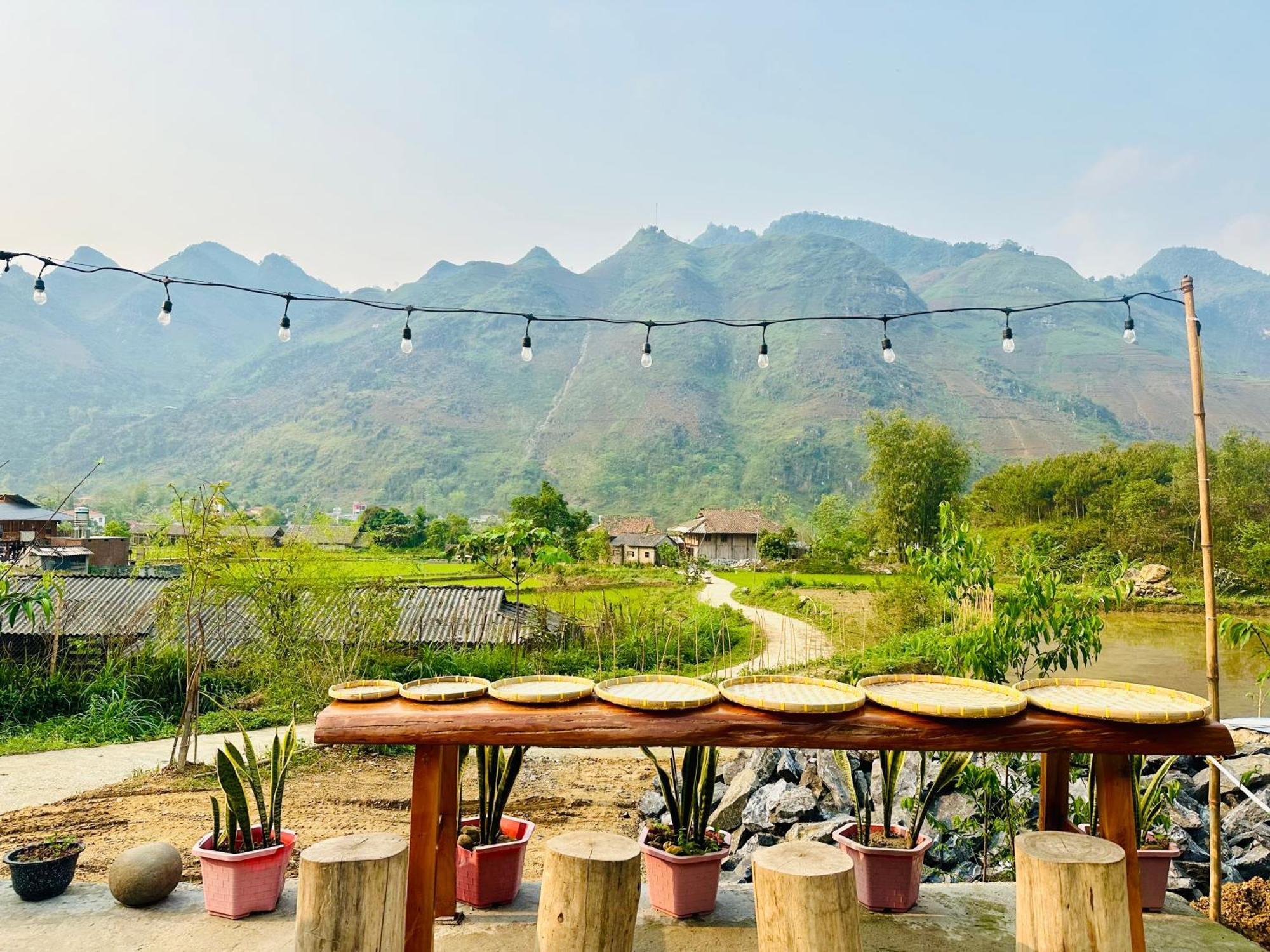 Du Gia Field View Homestay Làng Cac Exterior foto